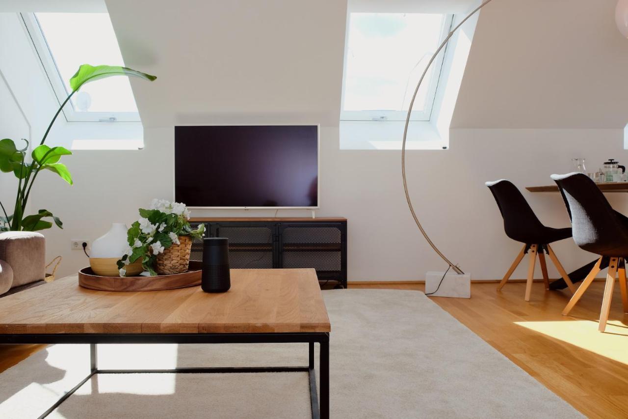 Triple A Apartments Виена Екстериор снимка