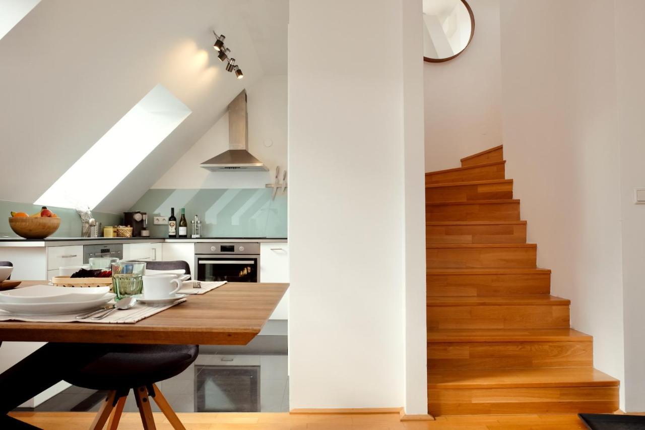 Triple A Apartments Виена Екстериор снимка