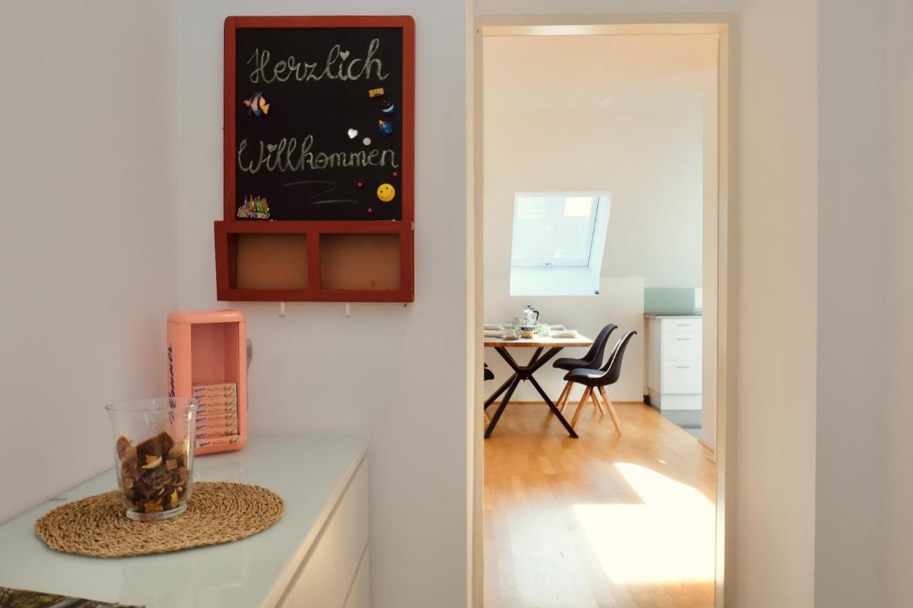 Triple A Apartments Виена Екстериор снимка