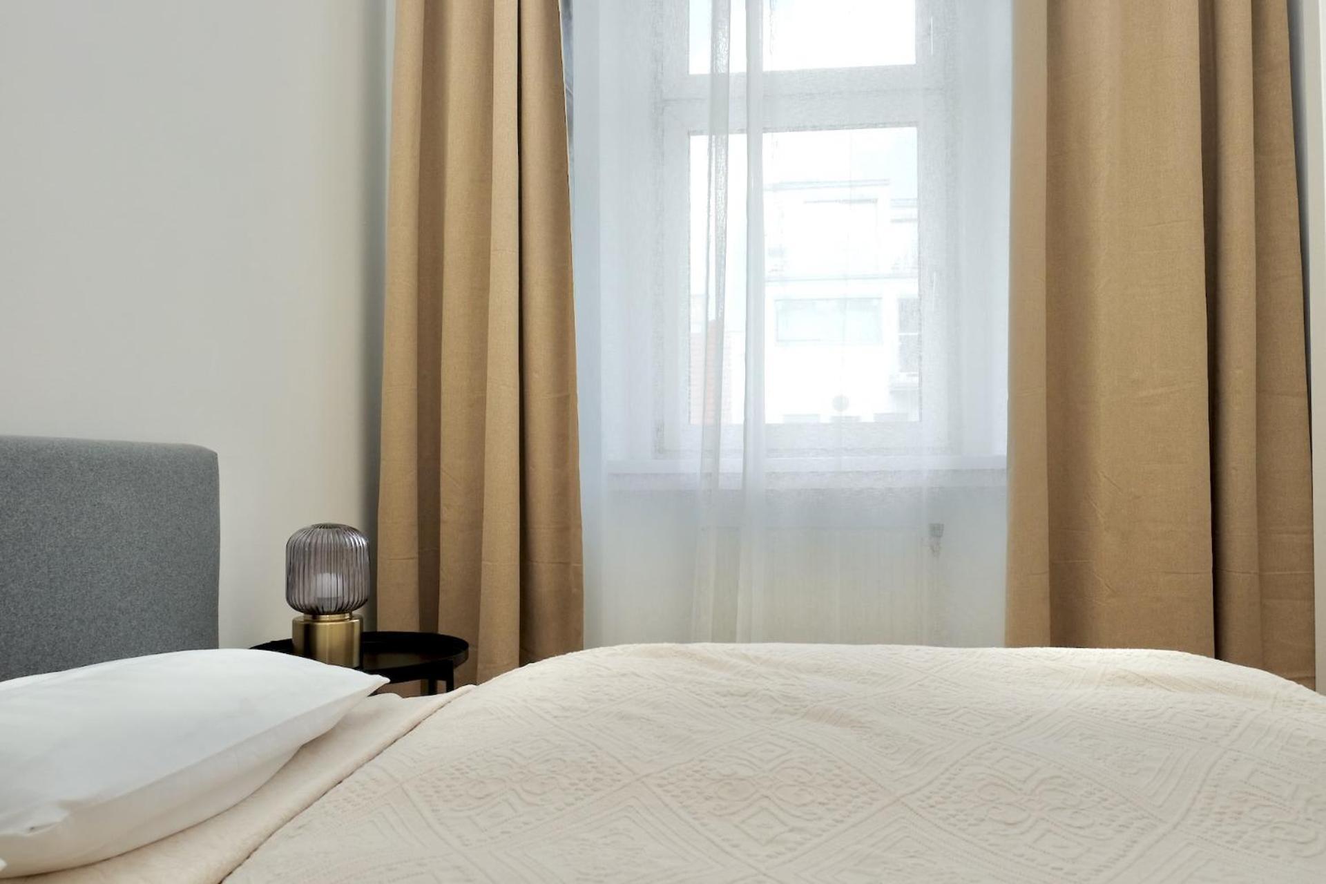 Triple A Apartments Виена Екстериор снимка