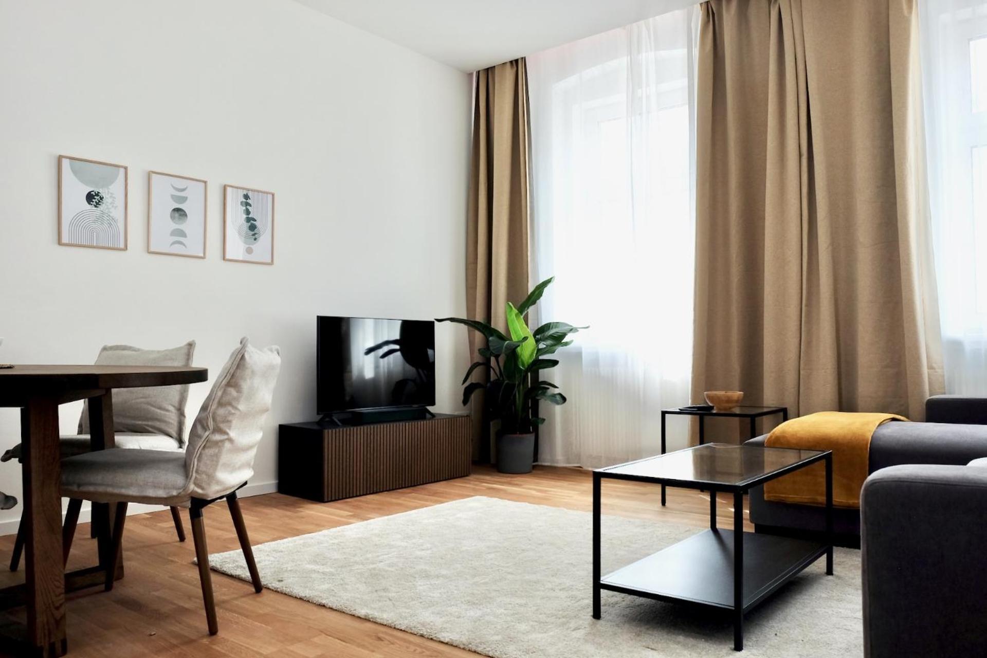 Triple A Apartments Виена Екстериор снимка