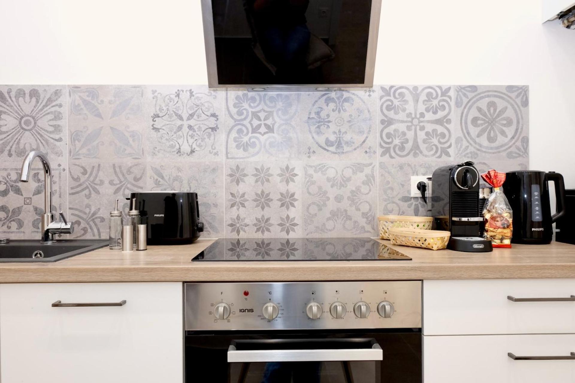 Triple A Apartments Виена Екстериор снимка