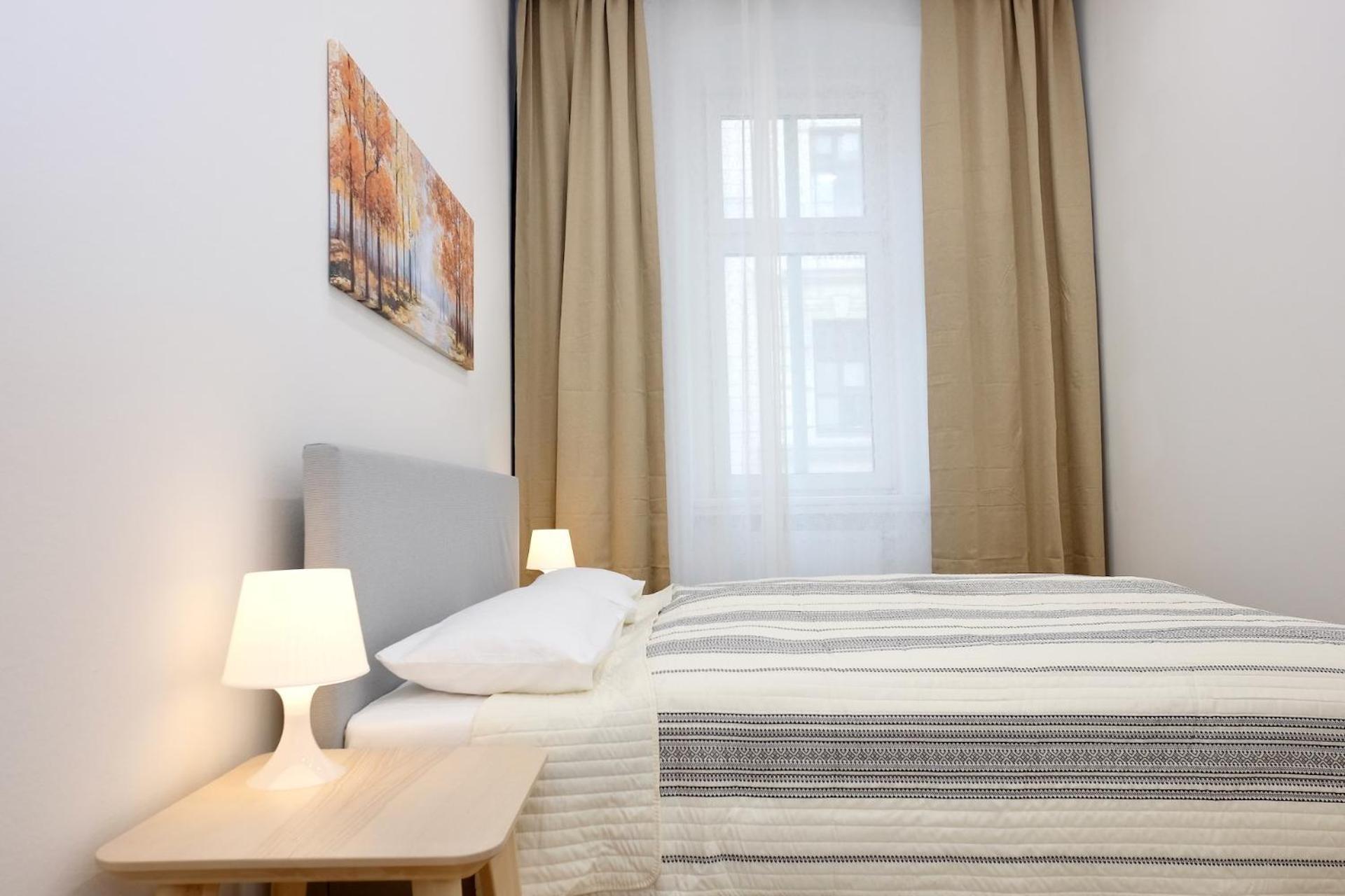 Triple A Apartments Виена Екстериор снимка