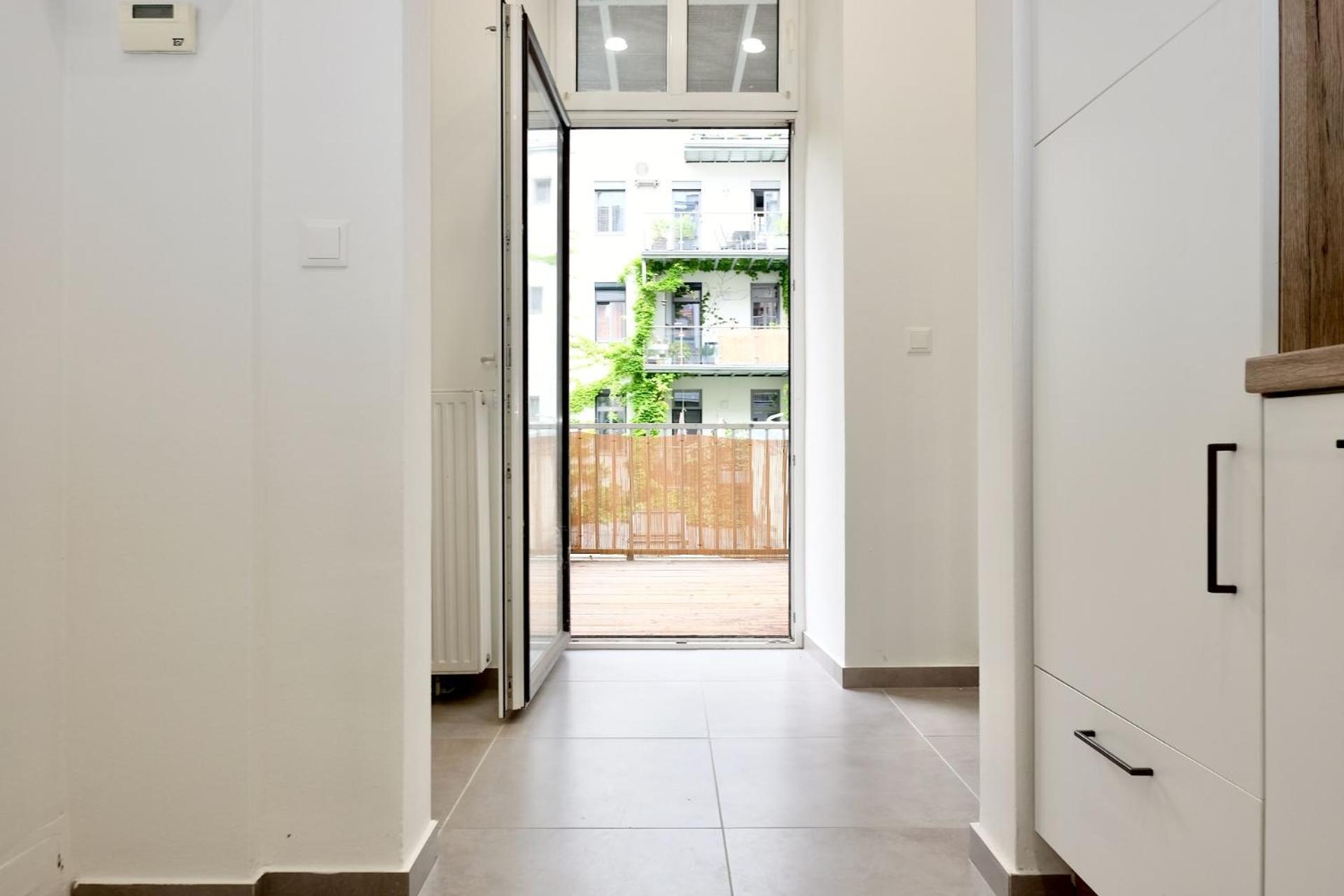 Triple A Apartments Виена Екстериор снимка