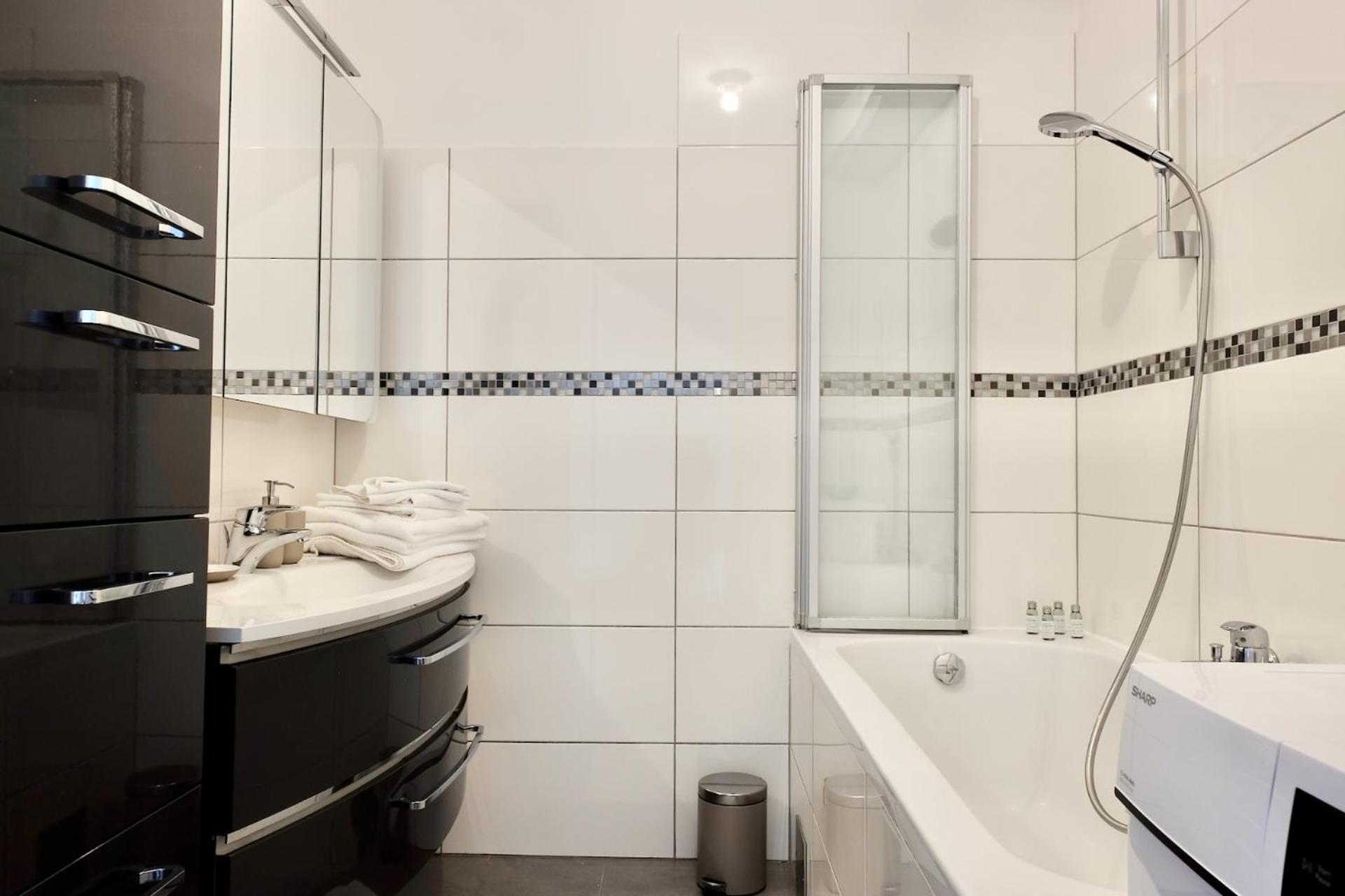 Triple A Apartments Виена Стая снимка